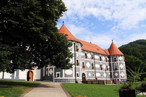 Olimje Castle